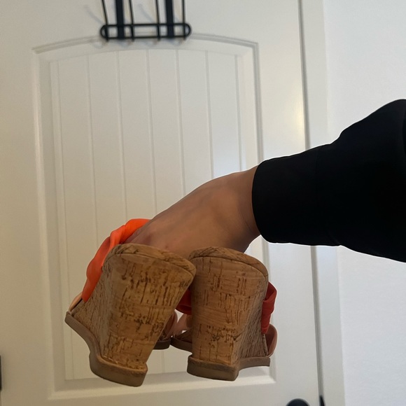 Dolce Vita Wedges - Picture 2 of 6